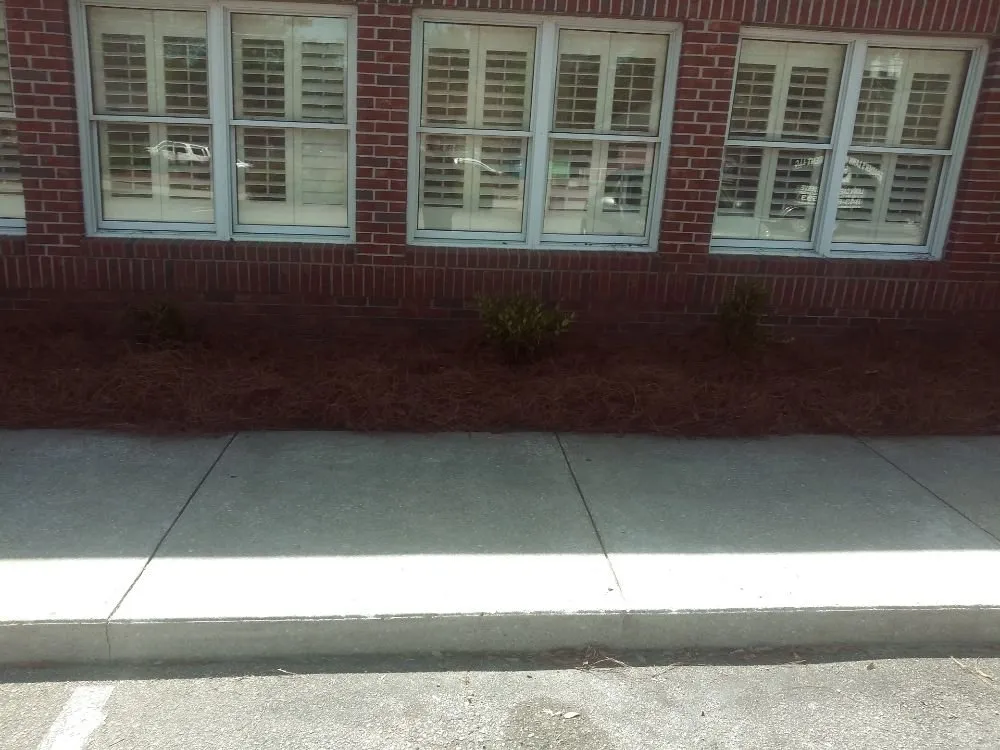 Local residential landscaping for homes across Summerville, SC - Frazier's Lawn Management