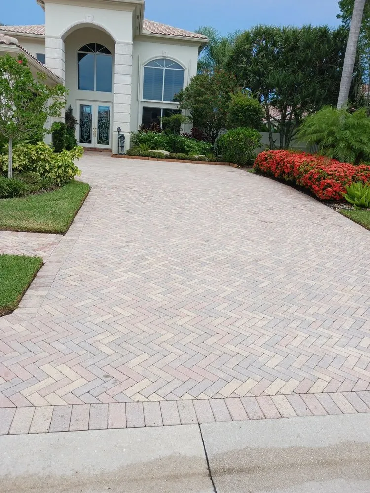 Affordable yard maintenance near you across Delray Beach, FL - Fred Gold Proof Pressure Cleaning