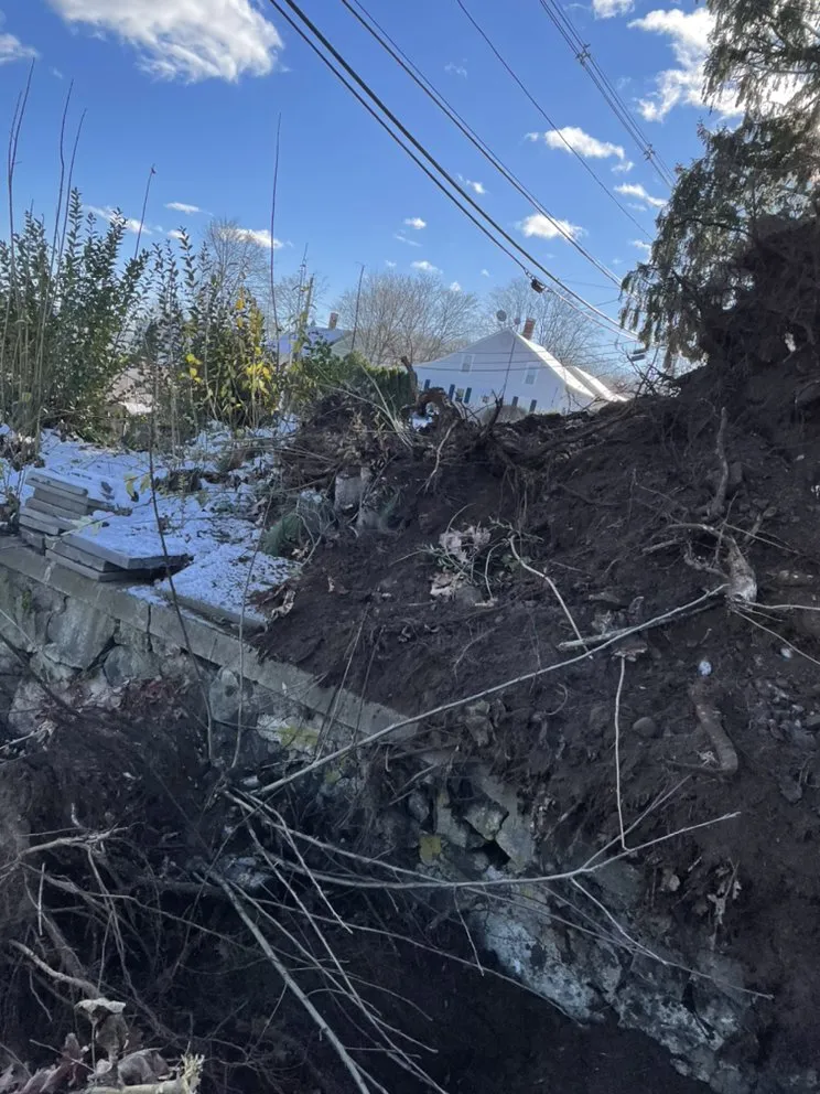 Custom yard cleanup service experts serving Providence, RI - Fred Lombardi Construction