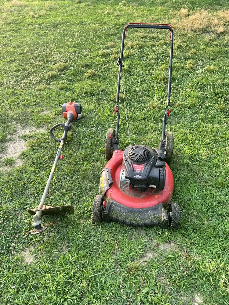 Local yard maintenance in Harrington, DE by Freddie’s Lawn Care