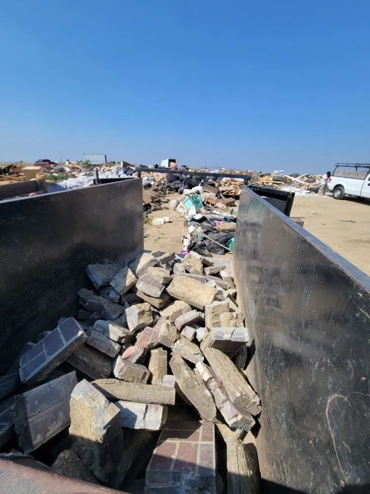 Top-rated yard maintenance for beautiful yards in Yorba Linda, CA by Freddy's Landscaping