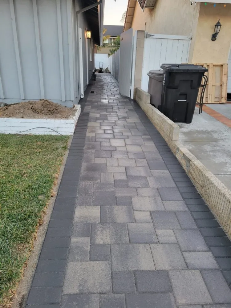 Expert lawn care service experts serving Yorba Linda, CA - Freddy's Landscaping