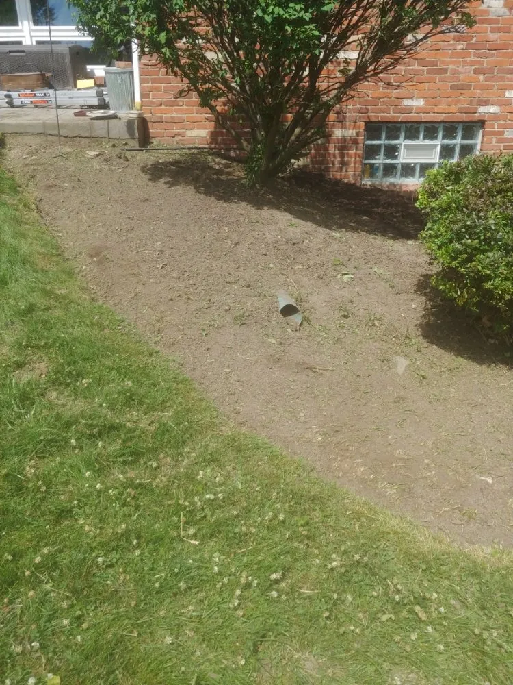 Local landscaping services in Washington, PA by Freddyz Lawncare Services