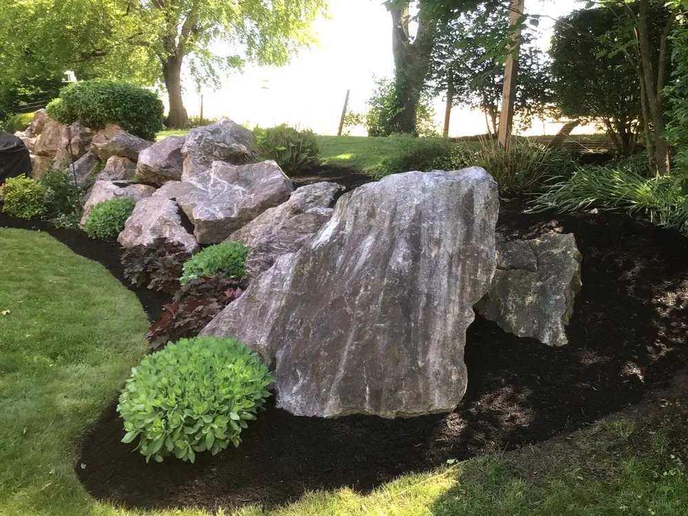 Professional yard cleanup service experts serving New Windsor, MD - Frederick Landscaping