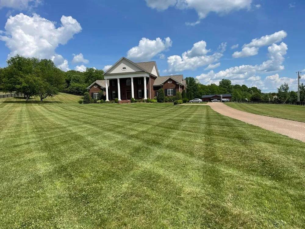 Reliable lawn care service in Columbia, TN - Frederick Lawn Care