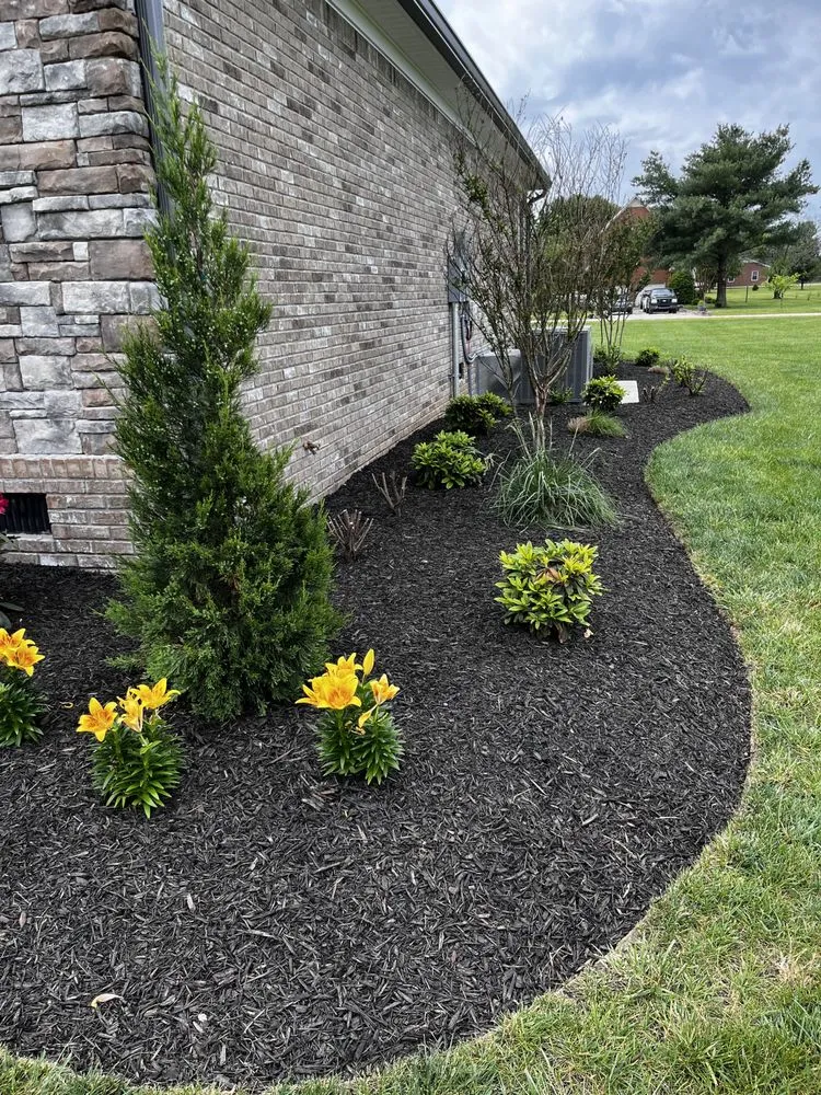 Reliable yard maintenance with custom design in Columbia, TN by Frederick Lawn Care