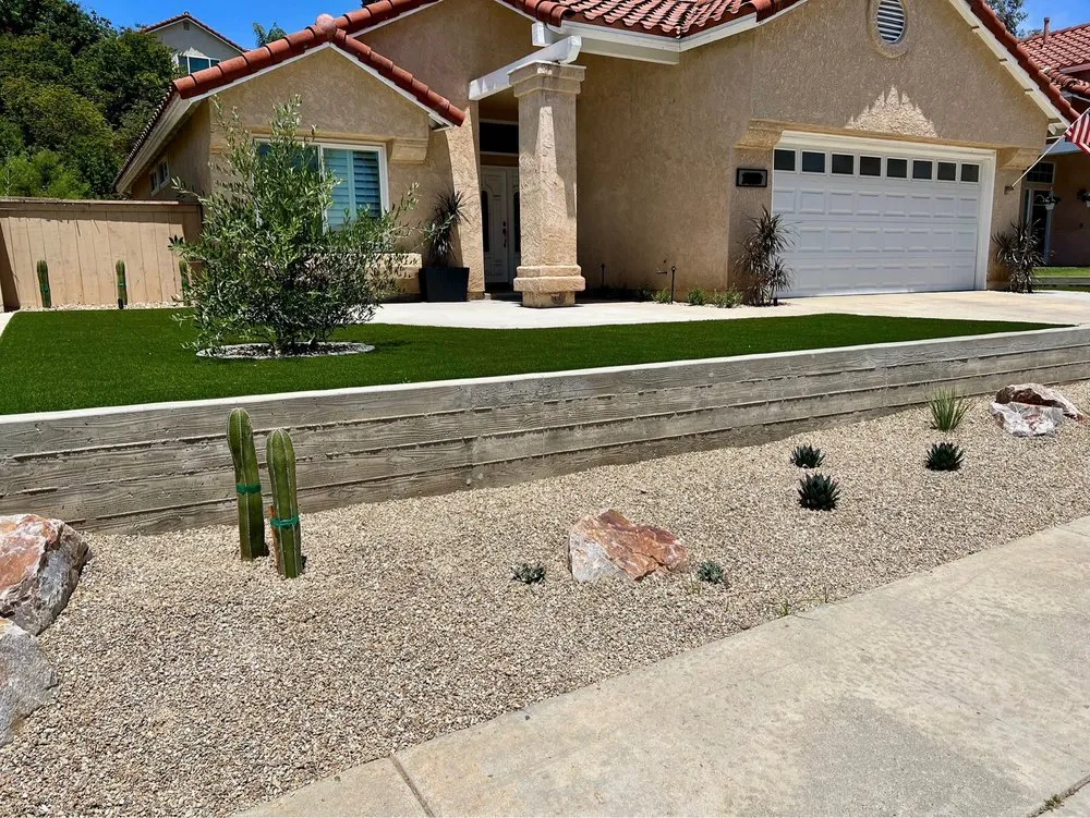 Professional garden landscaping in Oceanside, CA by Fredrickson Landscape Inc