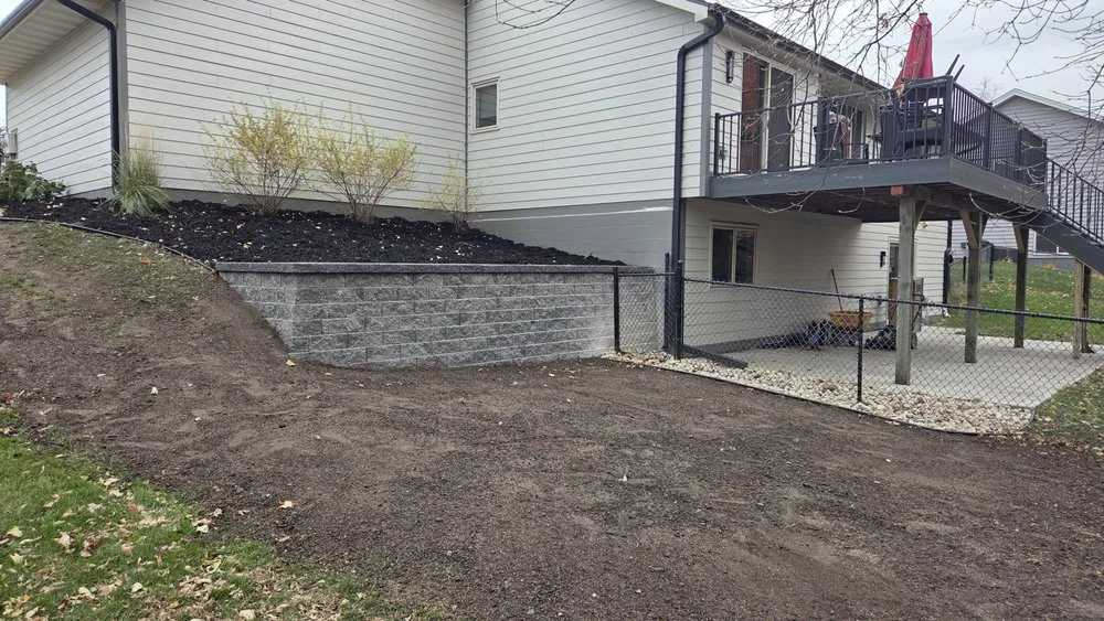 Affordable yard maintenance experts serving Lakeville, MN - Fredrickson Lawn & Landscape