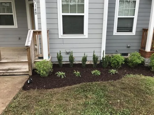 Fred's Lawn Care Logo