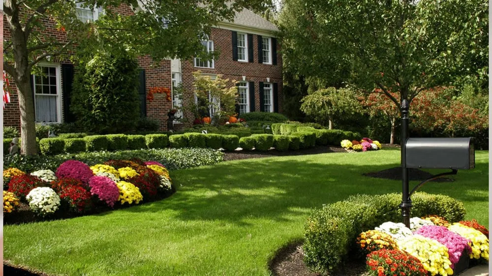 Expert lawn care service experts serving Nutley, NJ - Fred's Lawn Care