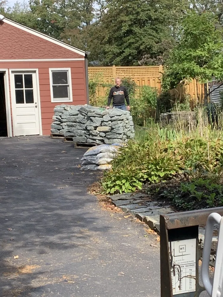 Expert yard maintenance in Annandale, VA - Fredys Hauling