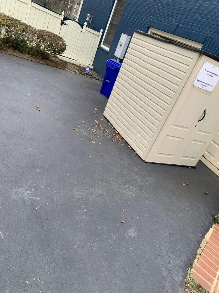 Professional lawn care service in Annandale, VA - Fredys Hauling