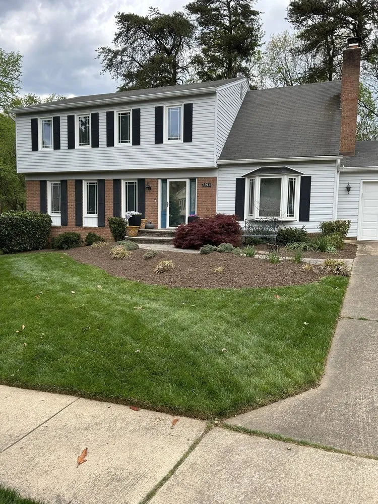 Custom residential landscaping in Annandale, VA - Fredys Hauling