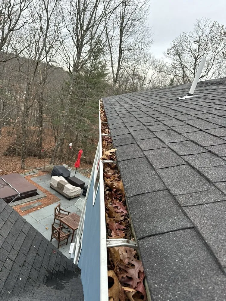 Affordable yard maintenance with custom design across Woburn, MA - Fredy’s Lansdcaping