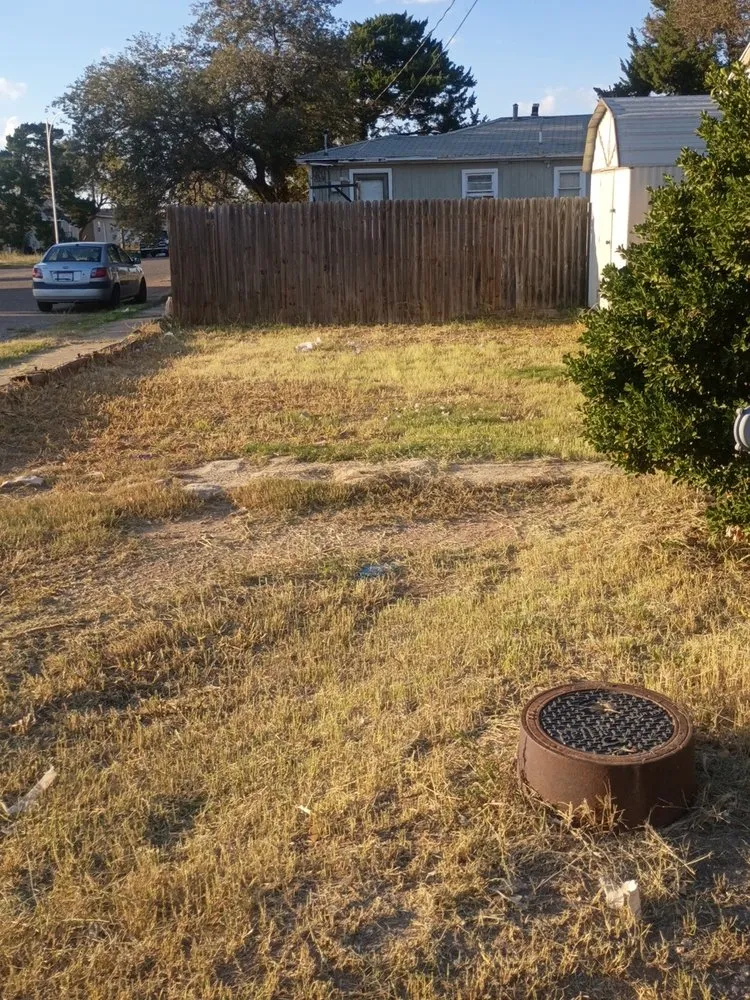 Professional yard maintenance experts serving Lubbock, TX - Free Birds Lawn Care Service