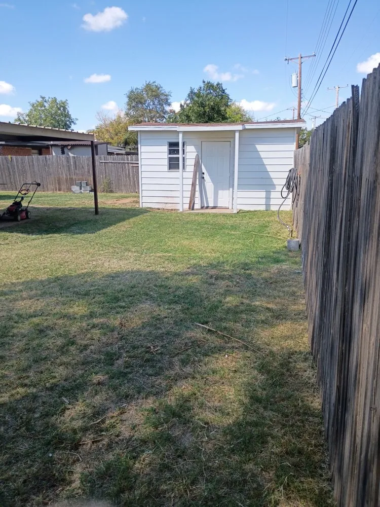 Local lawn care service in Lubbock, TX by Free Birds Lawn Care Service