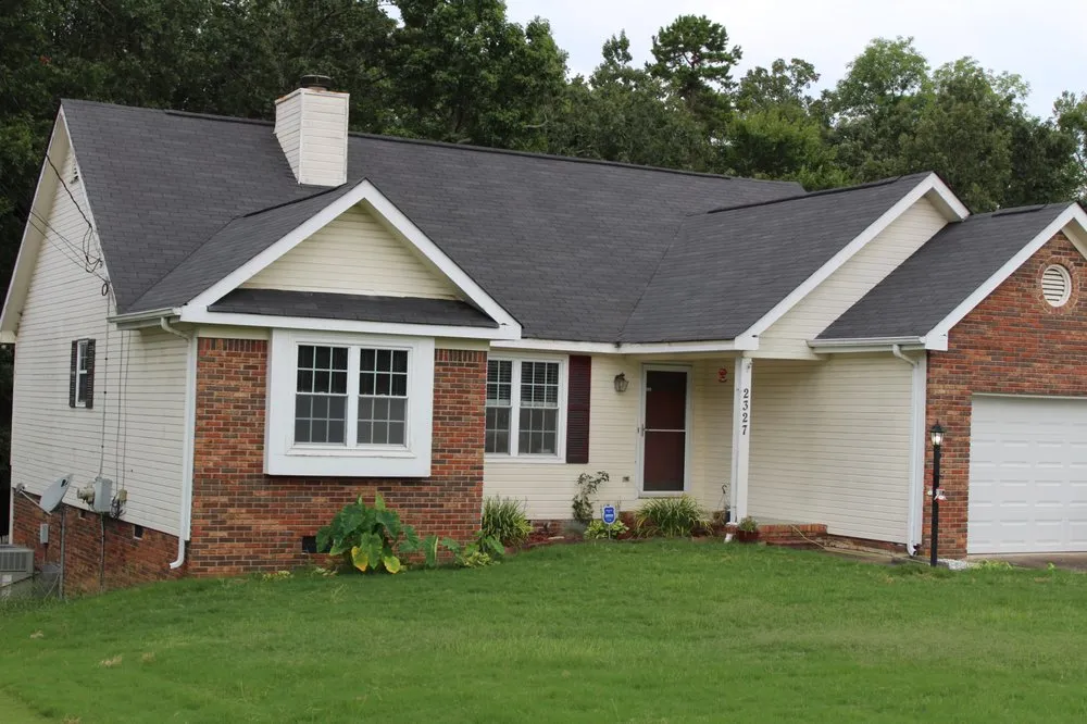 Expert lawn care service experts serving Fort Oglethorpe, GA - Free Enterprises