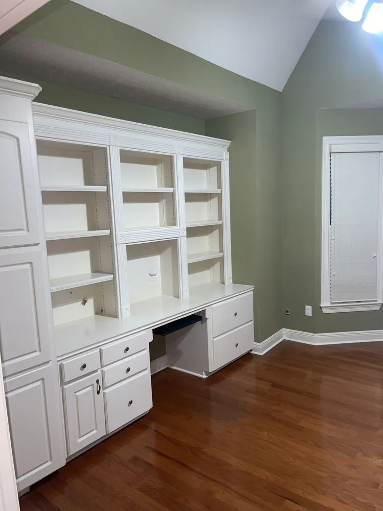 Reliable yard cleanup service for residential properties across Monroe, LA - Free Love Pet Walking