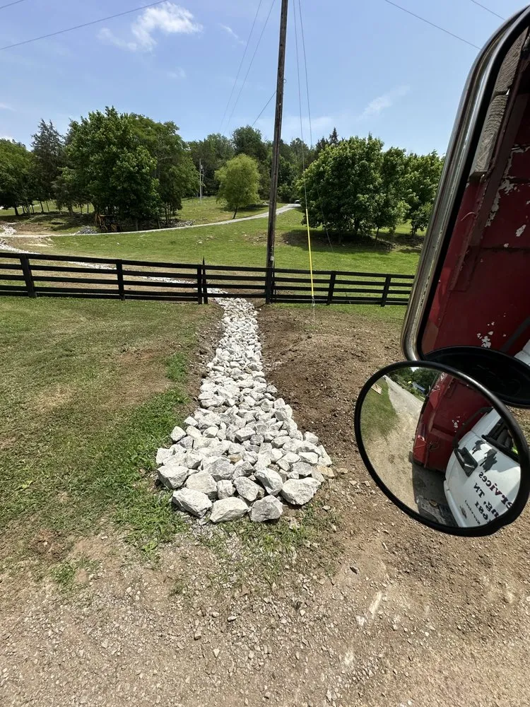 Local yard cleanup service in Lewisburg, TN by Freebird Services