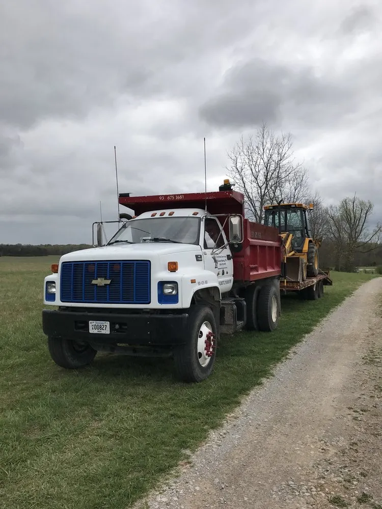 Custom lawn mowing service in Lewisburg, TN - Freebird Services