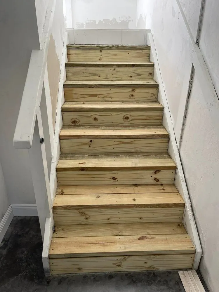 Reliable yard cleanup service experts serving Cape Coral, FL - Freedom Home Repairs