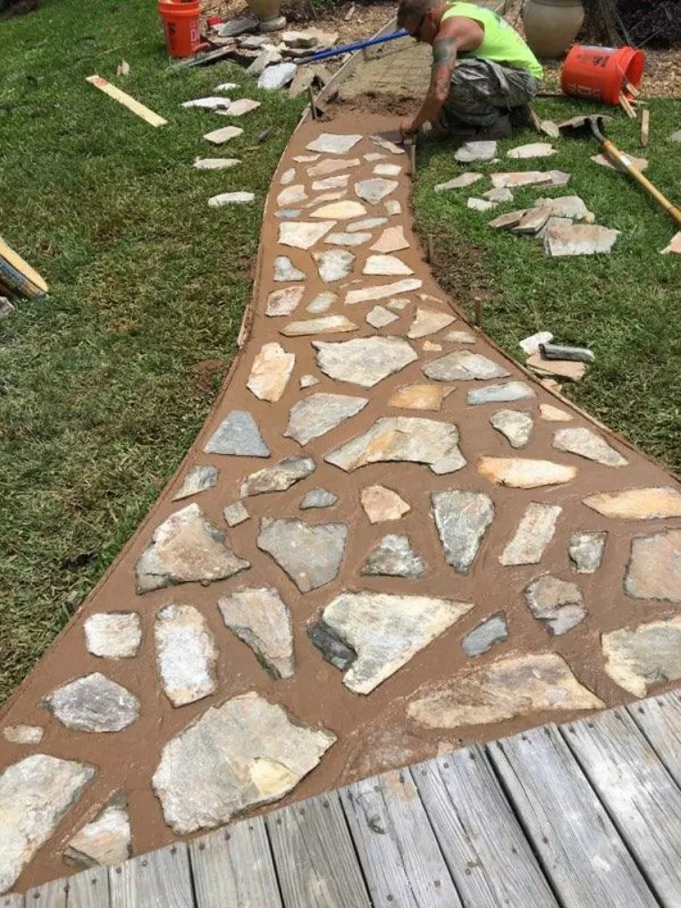 Reliable yard maintenance in Chesapeake, VA by Freedom Land Works