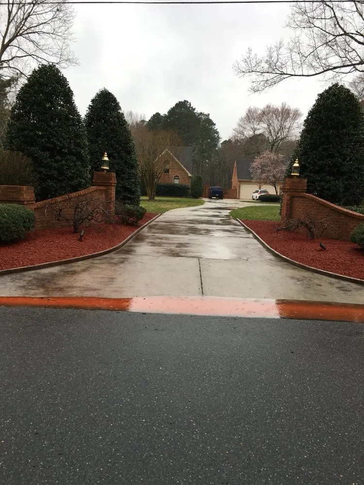 Reliable landscaping services experts serving Chesapeake, VA - Freedom Land Works