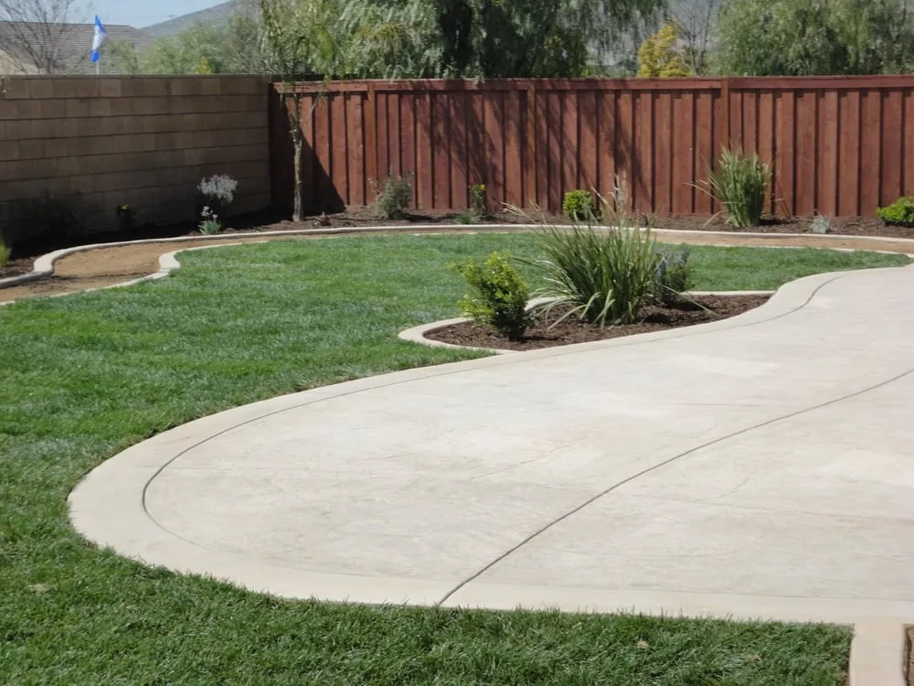Reliable yard cleanup service experts serving Homeland, CA - Freedom Landscape Construction