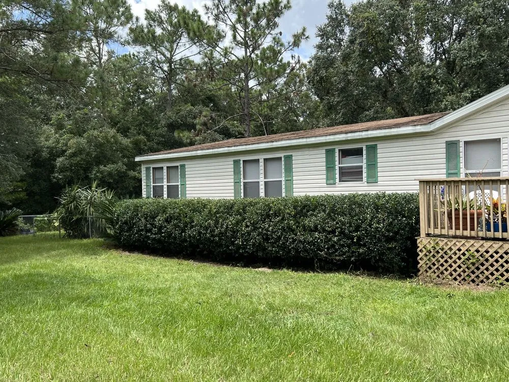 Professional residential landscaping in Middleburg, FL - Freedom Lawn Care & Tractor Services