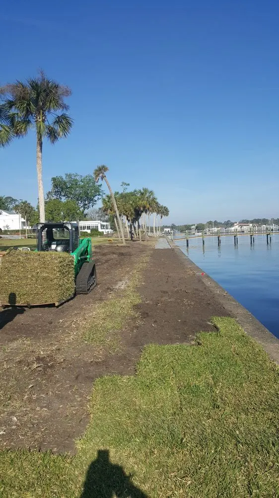Trusted outdoor landscaping in Middleburg, FL - Freedom Lawn Care & Tractor Services