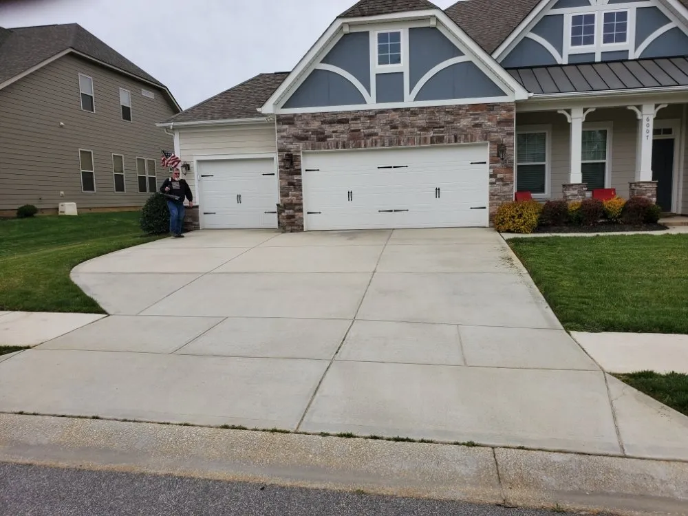 Affordable lawn care service experts serving Monroe, NC - Freedom Lawn Care an Landscape