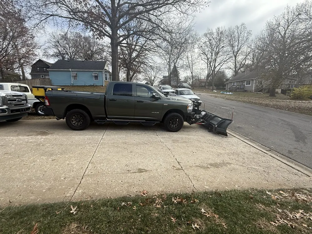 Affordable landscape design experts serving Bonner Springs, KS - Freedom Lawn care