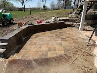 Local landscaping services experts serving Bonner Springs, KS - Freedom Lawn care