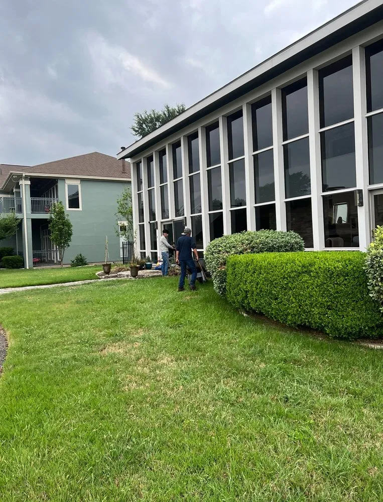 Affordable lawn mowing service in Austin, TX by Freedom Lawn Services