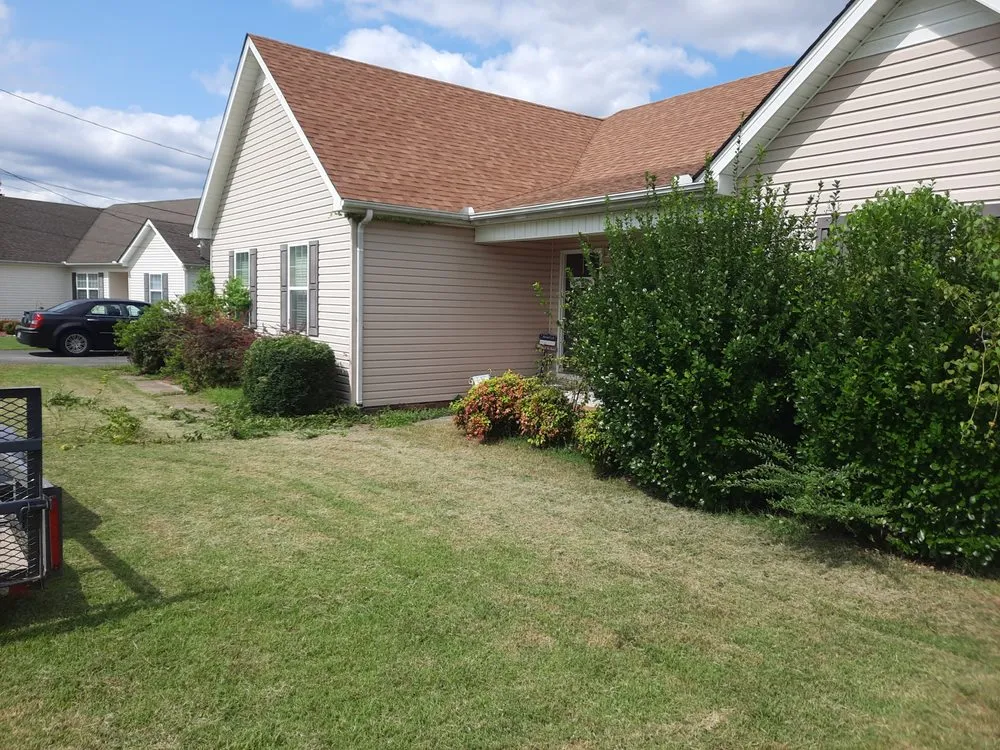 Local yard cleanup service experts serving Shelbyville, TN - Freedom Lawncare and Tree Service