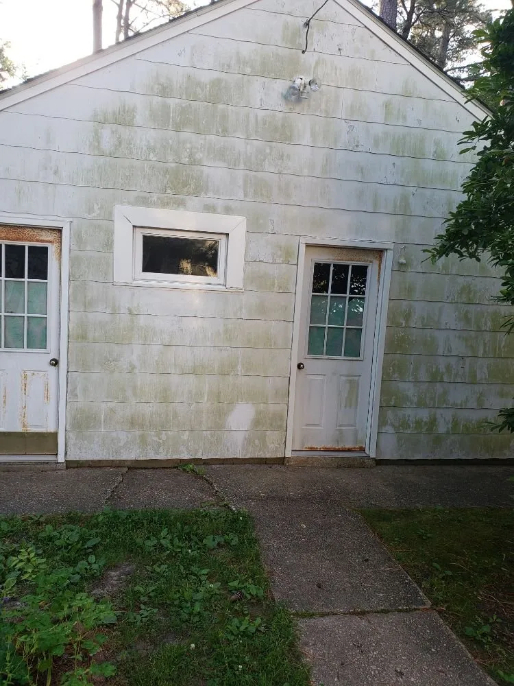 Expert landscape design experts serving Bear, DE - Freelove's Pressure Washing And Lawn Care