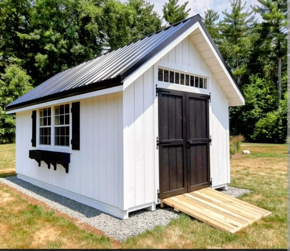 Top-rated garden landscaping in New Haven, IN by Freeman Earthworks