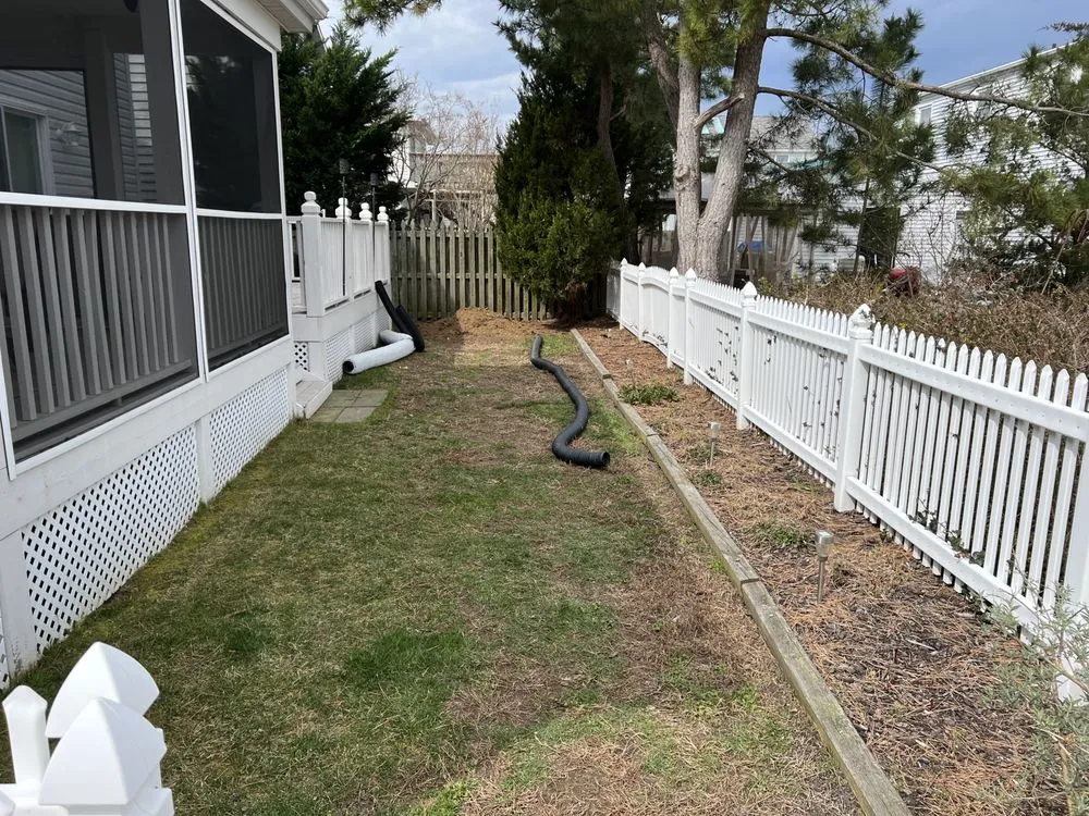 Local yard cleanup service for residential properties in Selbyville, DE by Freeman Landscaping