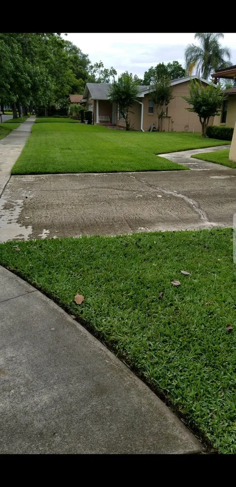 Reliable garden landscaping in Orlando, FL by Freeman's All Purpose Services LLC