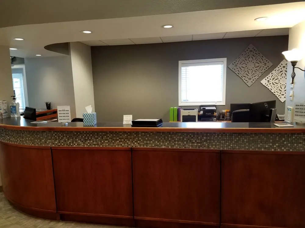 Affordable yard maintenance experts serving Los Lunas, NM - Freemans Finest