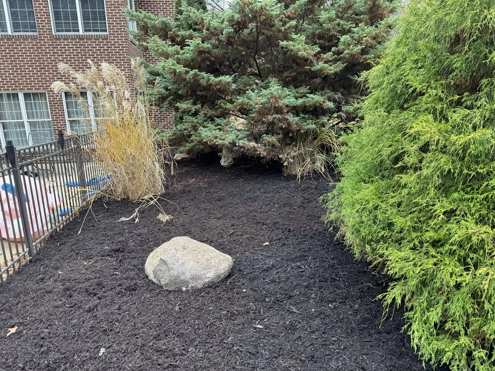 Professional lawn mowing service in Greensburg, PA - Freemans Lawncare And Landscaping