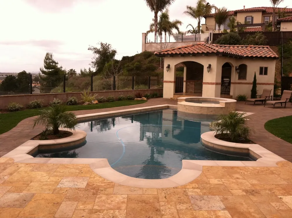 Reliable yard cleanup service in Carlsbad, CA - Freidin Design and Construction