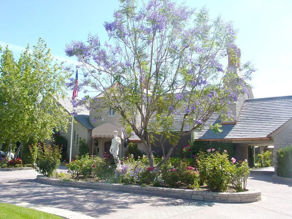 Affordable lawn mowing service experts serving Cave Creek, AZ - French Accent Landscaping