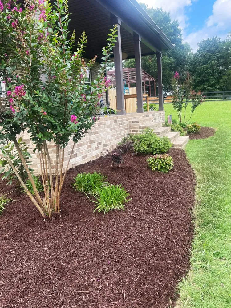 Expert landscaping services experts serving Lafayette, TN - French Lawn & Scape