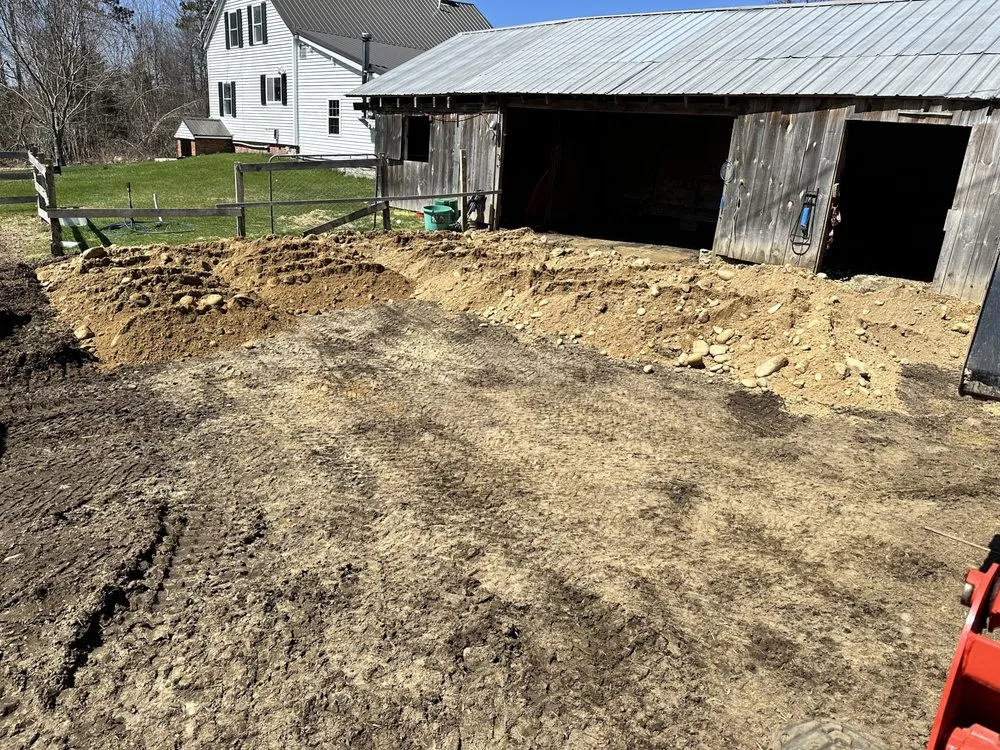 Professional residential landscaping in Loudon, NH by Frenette Farm