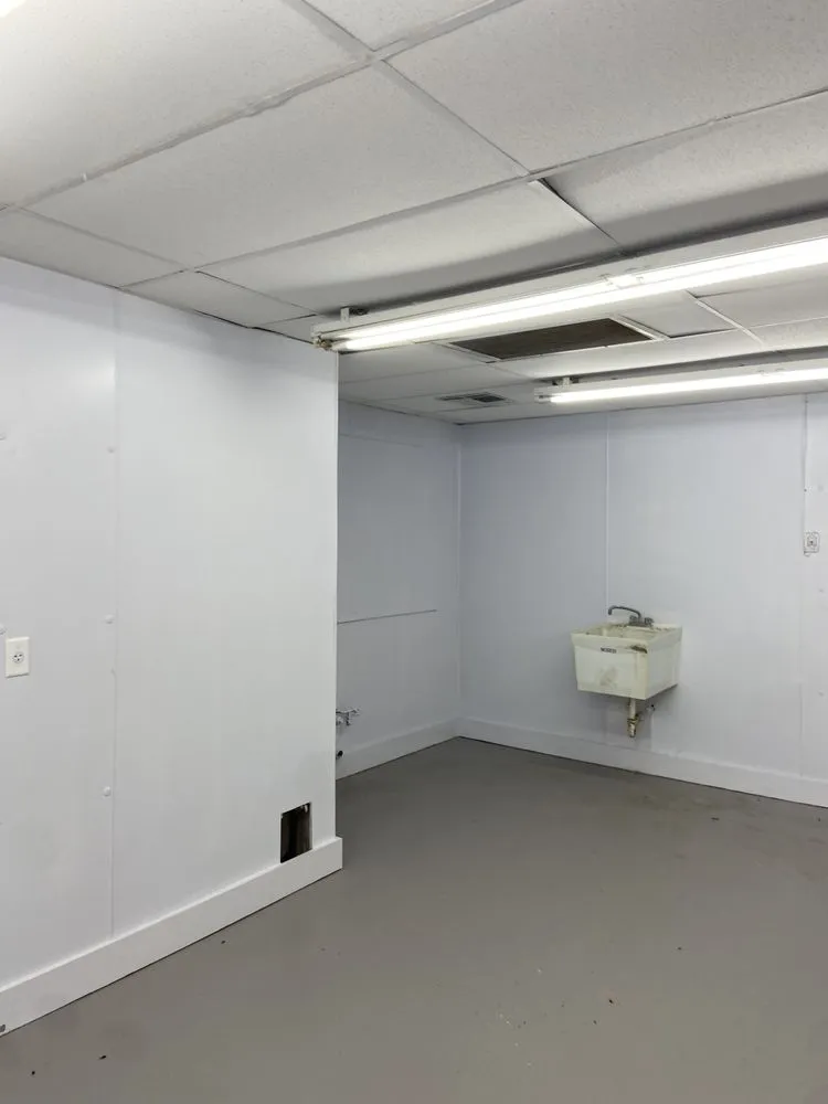 Affordable lawn mowing service for beautiful yards across El Campo, TX - Fresh Coat Solutions