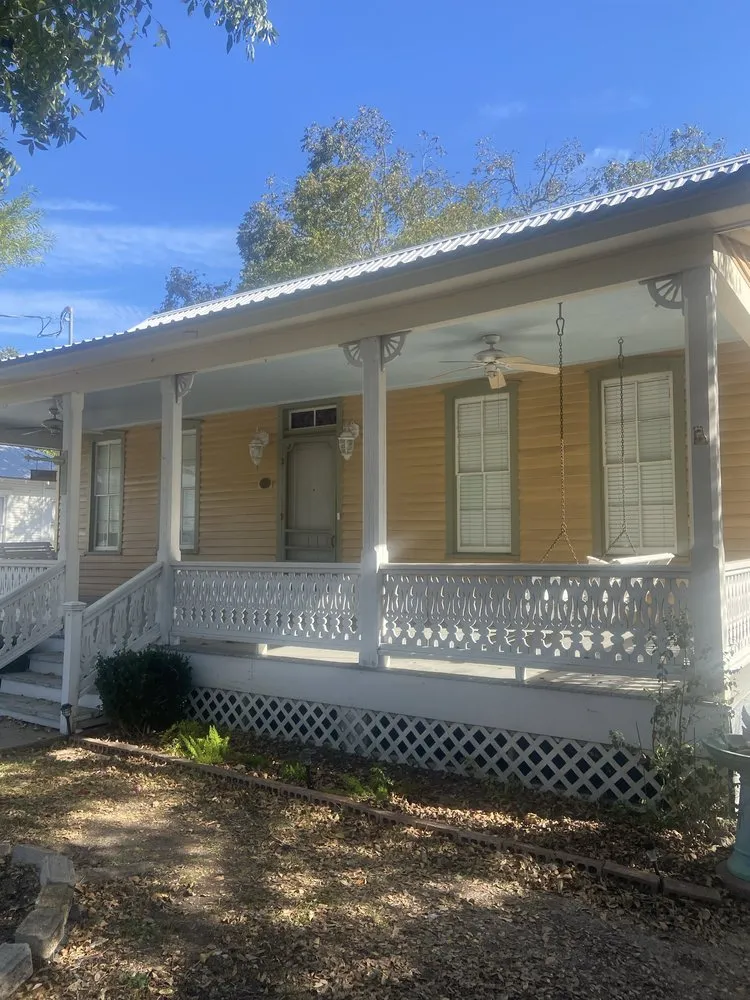 Custom landscape design in El Campo, TX by Fresh Coat Solutions