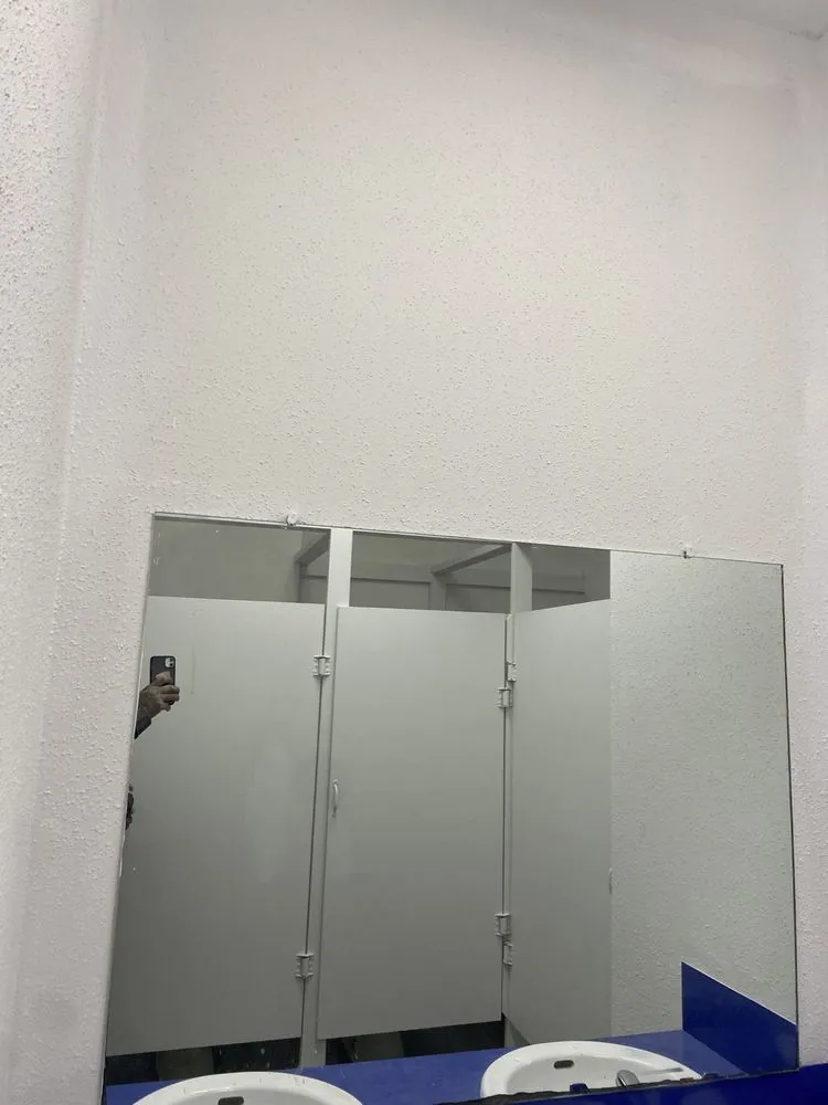 Custom yard cleanup service in El Campo, TX by Fresh Coat Solutions