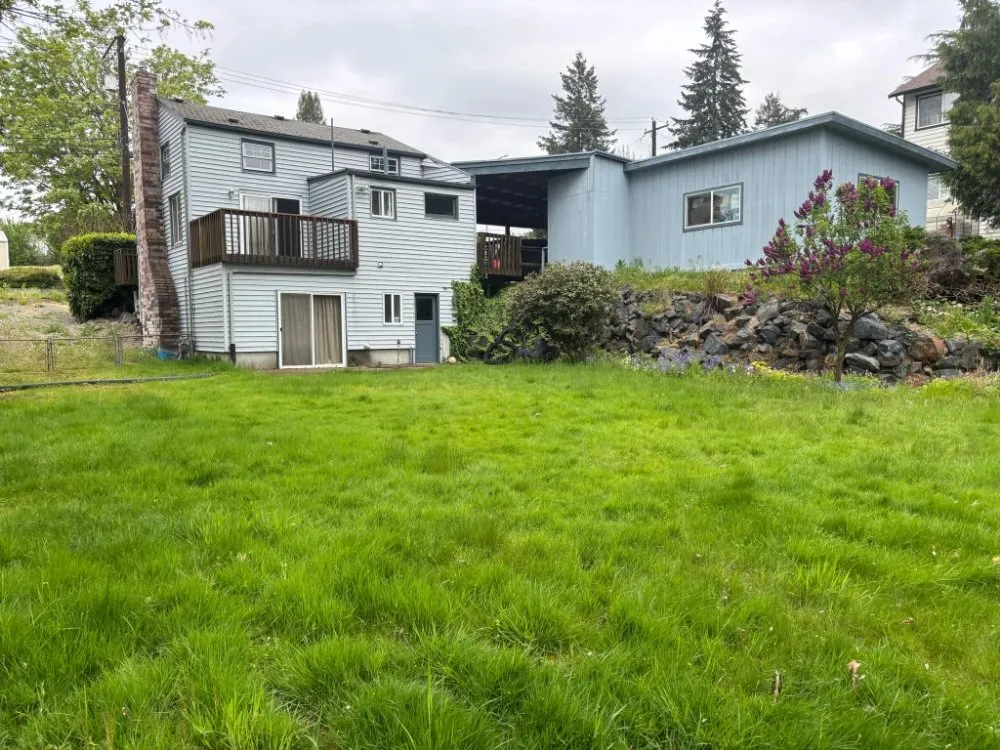 Top-rated lawn care service in Tacoma, WA by Fresh Cut Landscaping