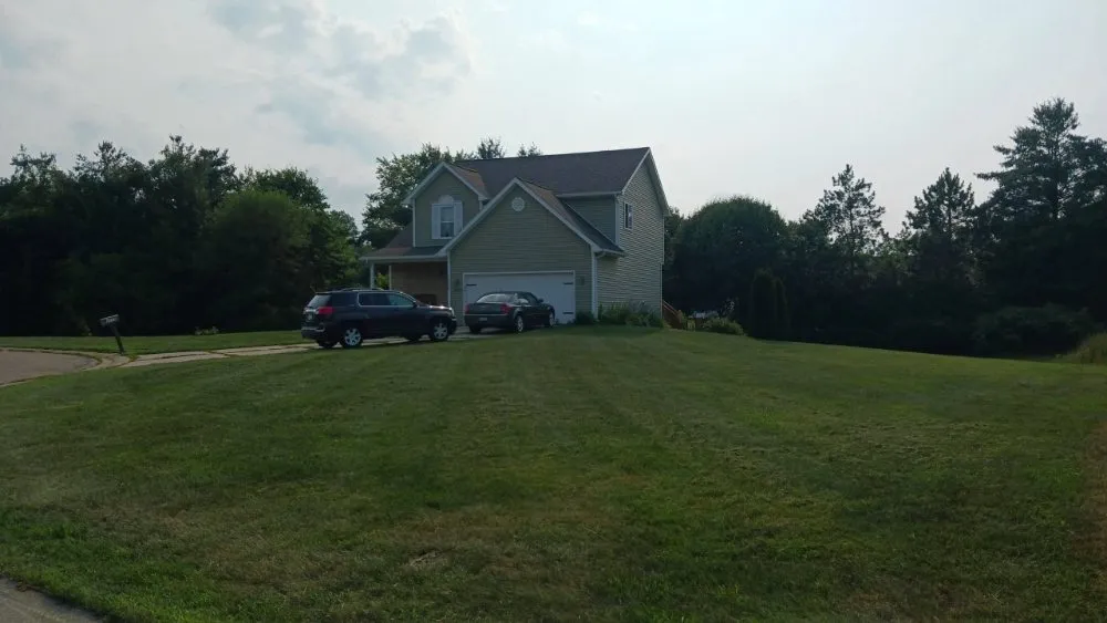 Top-rated yard maintenance near you in Burton, MI by Fresh Cut Lawn Care Service